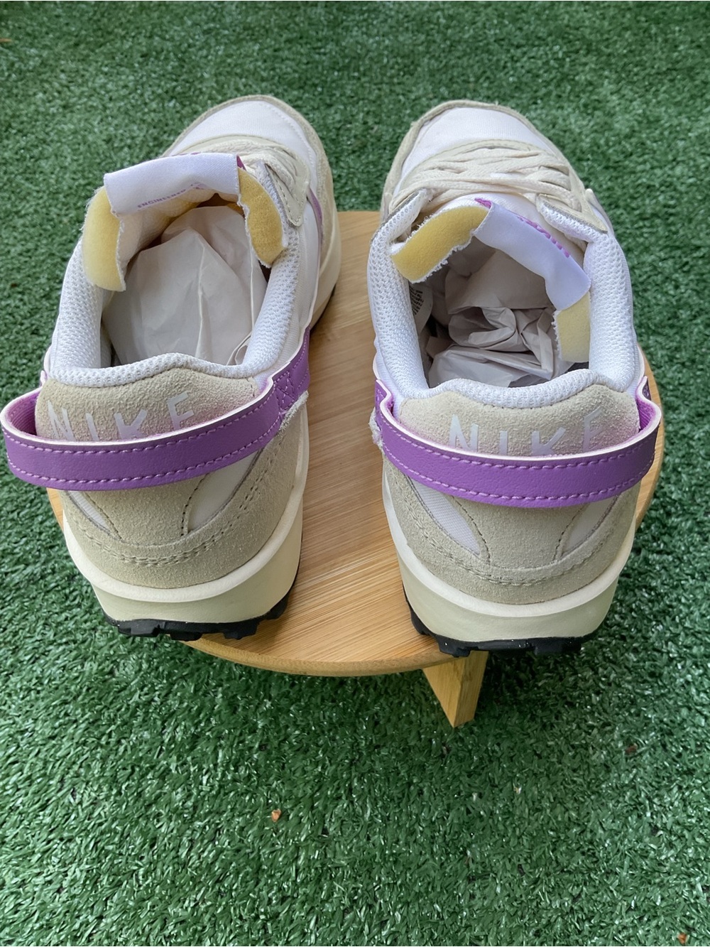Nike Waffle Debut Women’s Size 8 White Purple Sneakers DH9523-104 - Picture 7 of 11